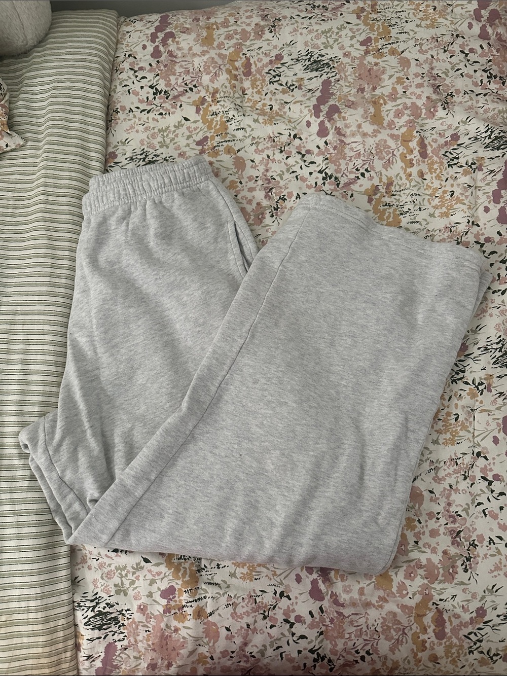 Brandy Melville Light Gray Wide Leg Pants